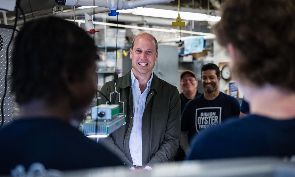 the royal dad of three visited governors island where he will meet volunteers students and restauranteurs involved in the project 