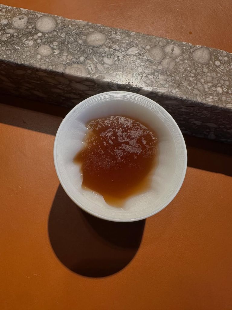 Consomé Tres Caras. El Celler de Can Roca