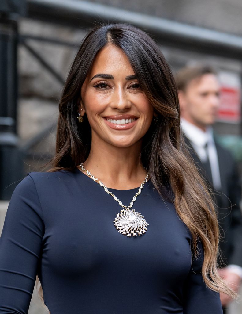 Antonela Roccuzzo expresó su apoyo a Georgina en su nuevo emprendimiento.