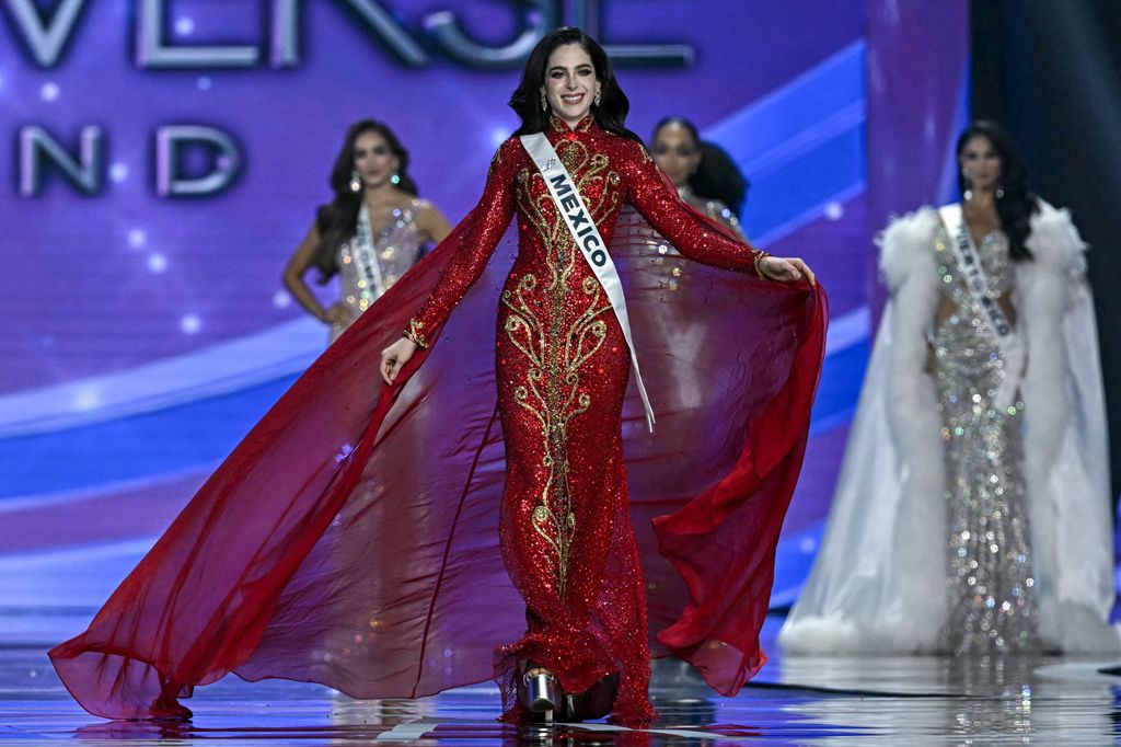 Fátima Bosch, Miss Universe México, pasó al Top 5 de la final del certamen