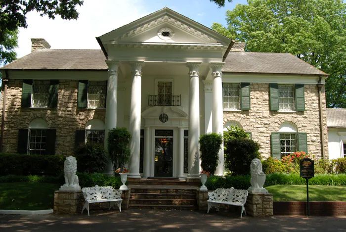 El juez ha paralizado la venta de Graceland hasta conocer al verdadero propietario