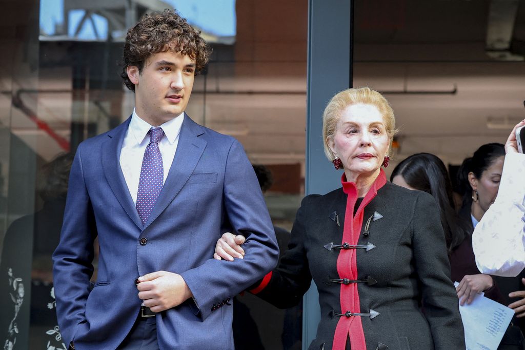 Carolina Herrera con su nieto Magnus