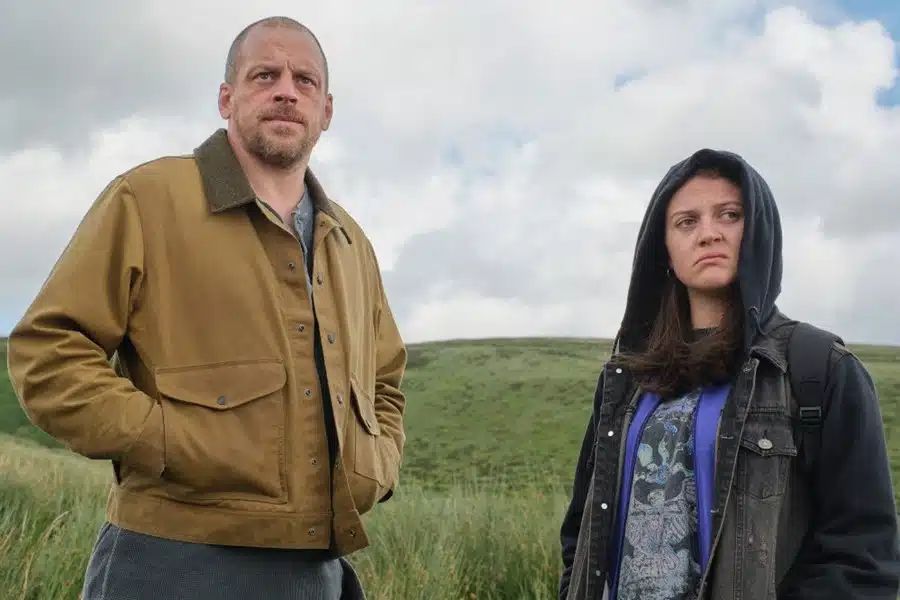 Daniel sale de la cárcel y busca restablecer la relación con su hija con la que apenas ha tenido trato