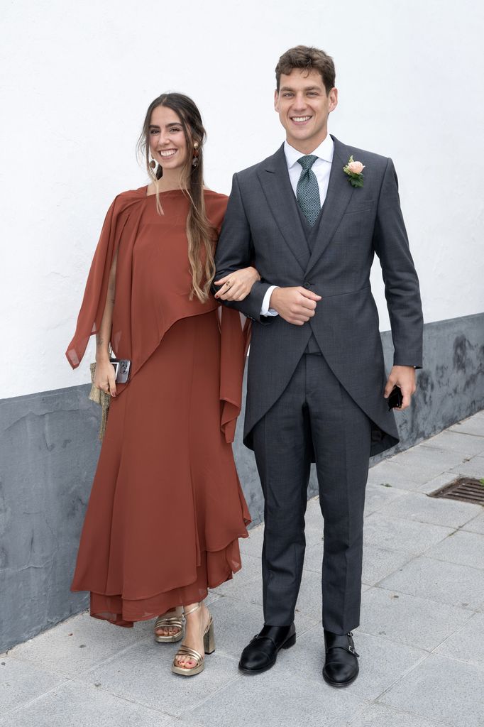 Monsieur Jon FernÃ¡ndez GarcÃ­a et Mademoiselle Maria Benito Garcia Mariage du Prince Alonso dâOrlÃ©ans-Bourbon & la Comtesse Charlotte de Liedekerke de Pailhe Ã  lâÃ©glise de Convento de Capuchinos, le 3 mai 2025 Ã  SanlÃºcar de Barrameda, Espagne.  Photo David NIVIERE