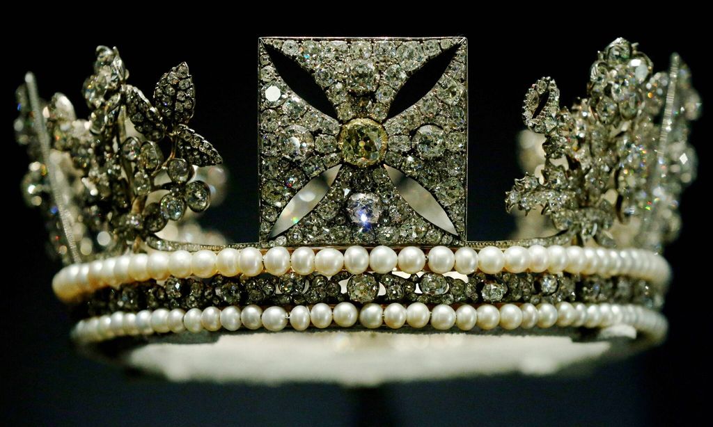 Reina de Inglaterra Coronas