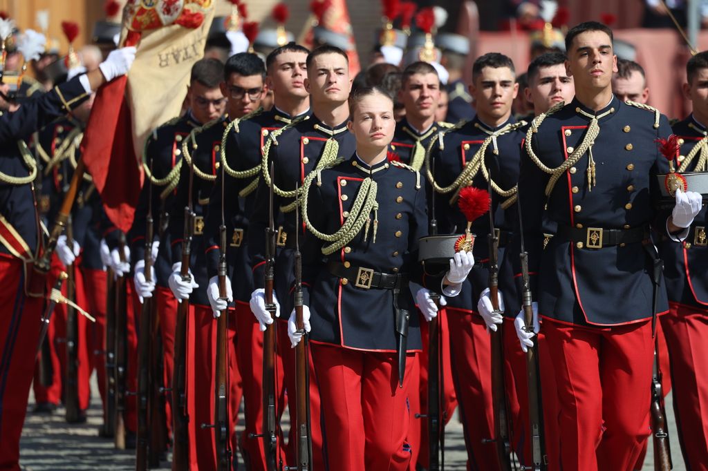 Tras culminar sus tres años de instrucción en los tres ejércitos, la Princesa de Asturias da el paso hacia su nueva etapa universitaria