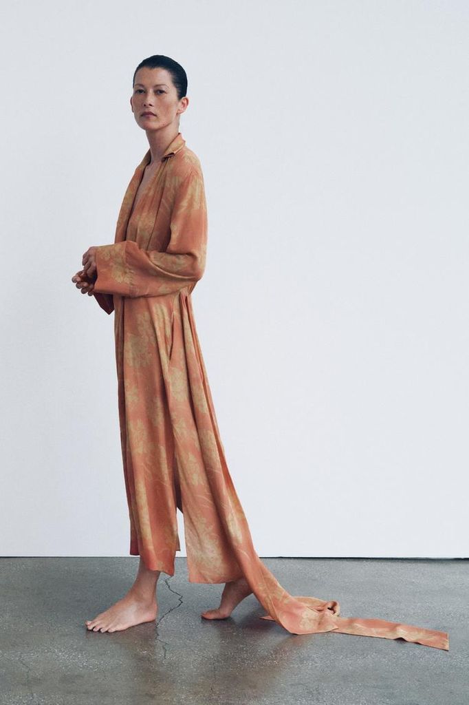 Vestido de boda de invierno de Zara estilo camisero