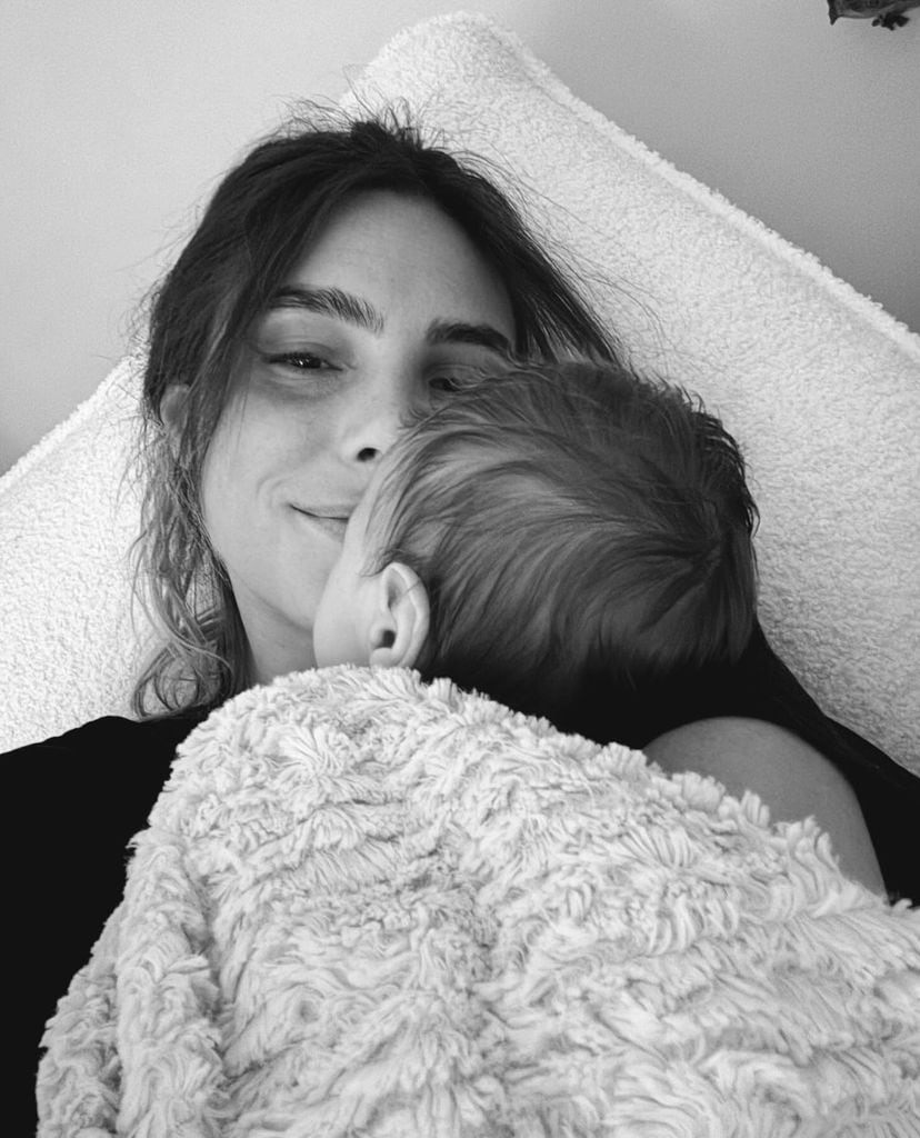 Lele Pons provocó ternura con sus lindas fotos junto a baby Eloísa.