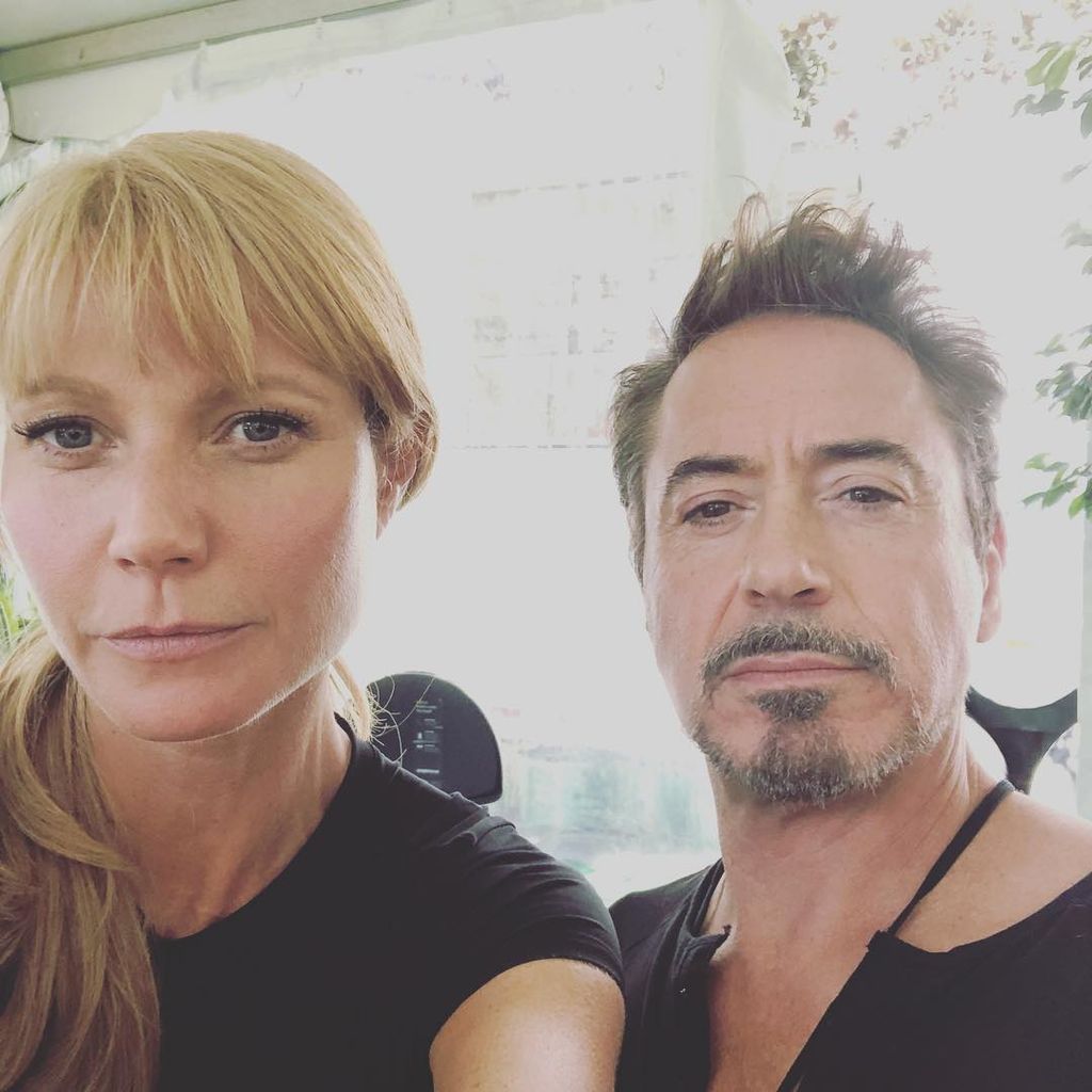 Gwyneth Paltrow con Robert Downey Jr su compañero de reparto en 'Los Vengadores'