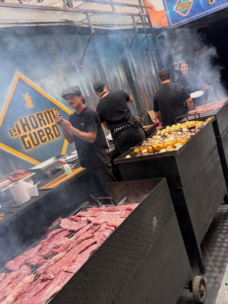 Un instante de la improvisada barbacoa
