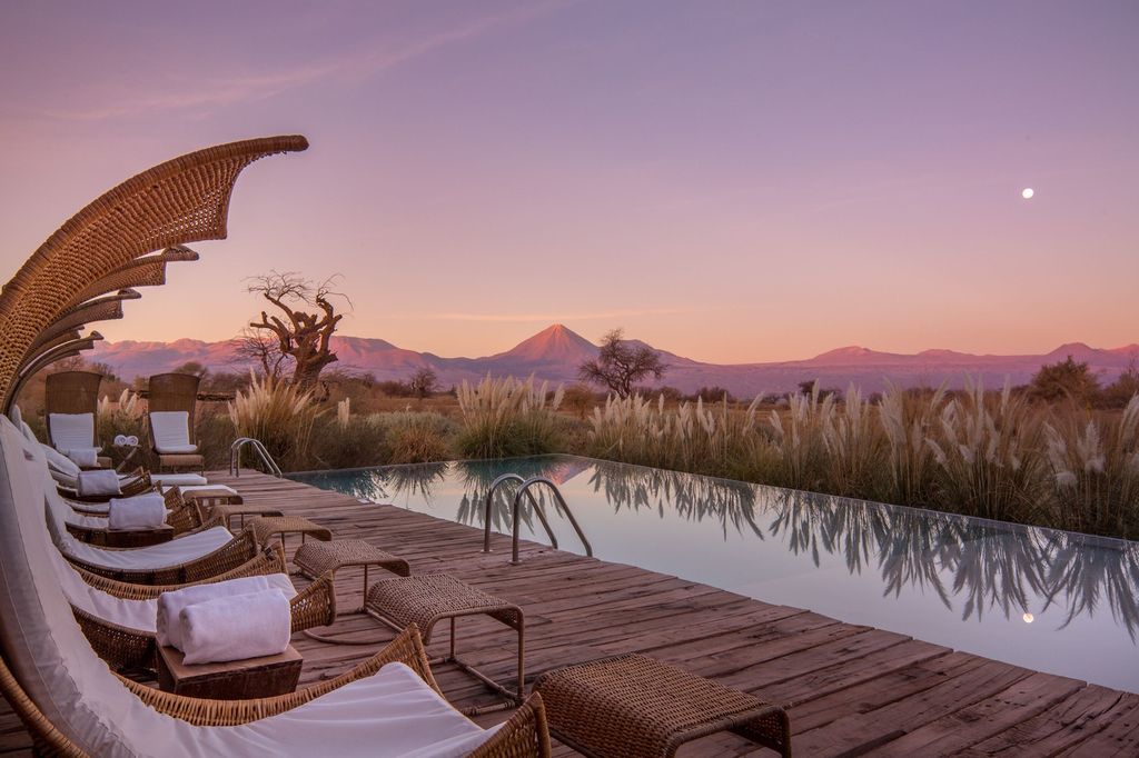 Tierra Atacama en Chile ofrece una experiencia de hotel boutique en medio del desierto.