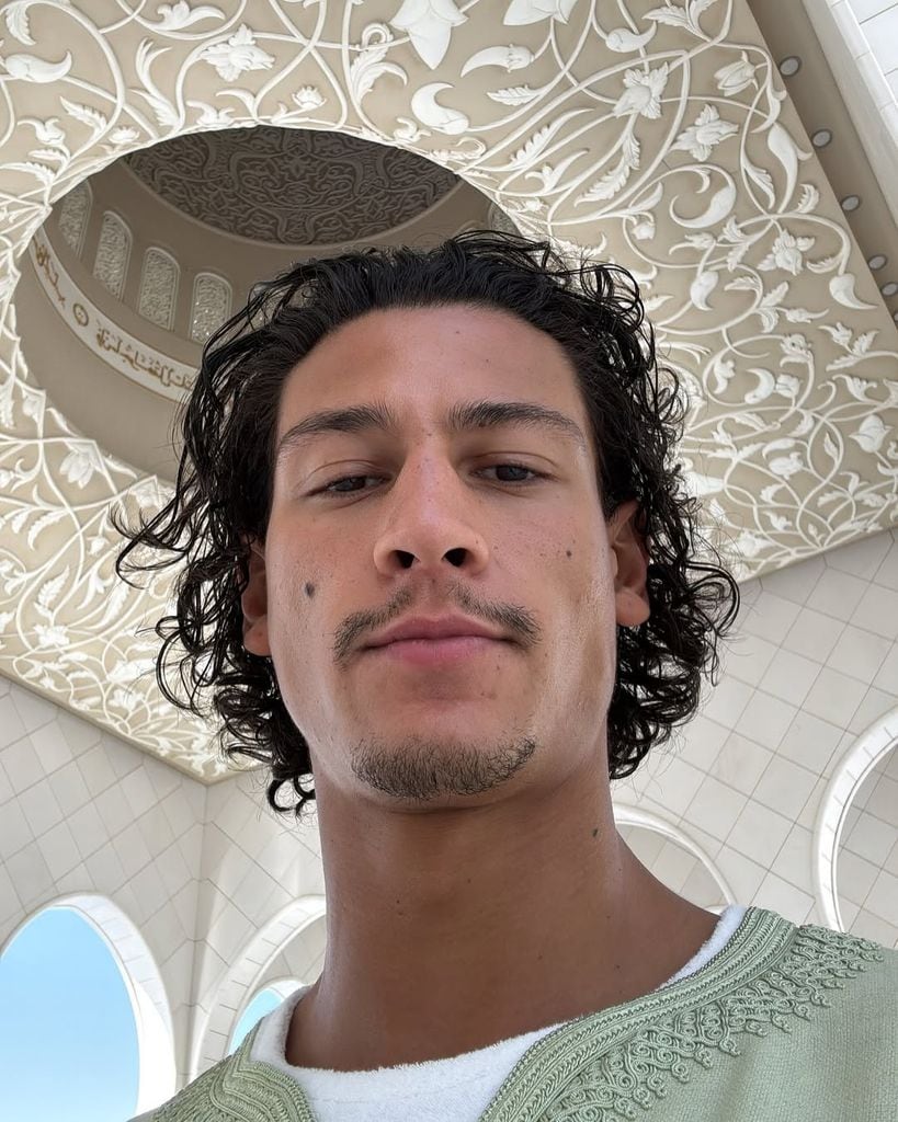 Emilio cuenta cin el beneplácito de los fans de la saga para ser el elegido para dar vida a Xaden Riorson