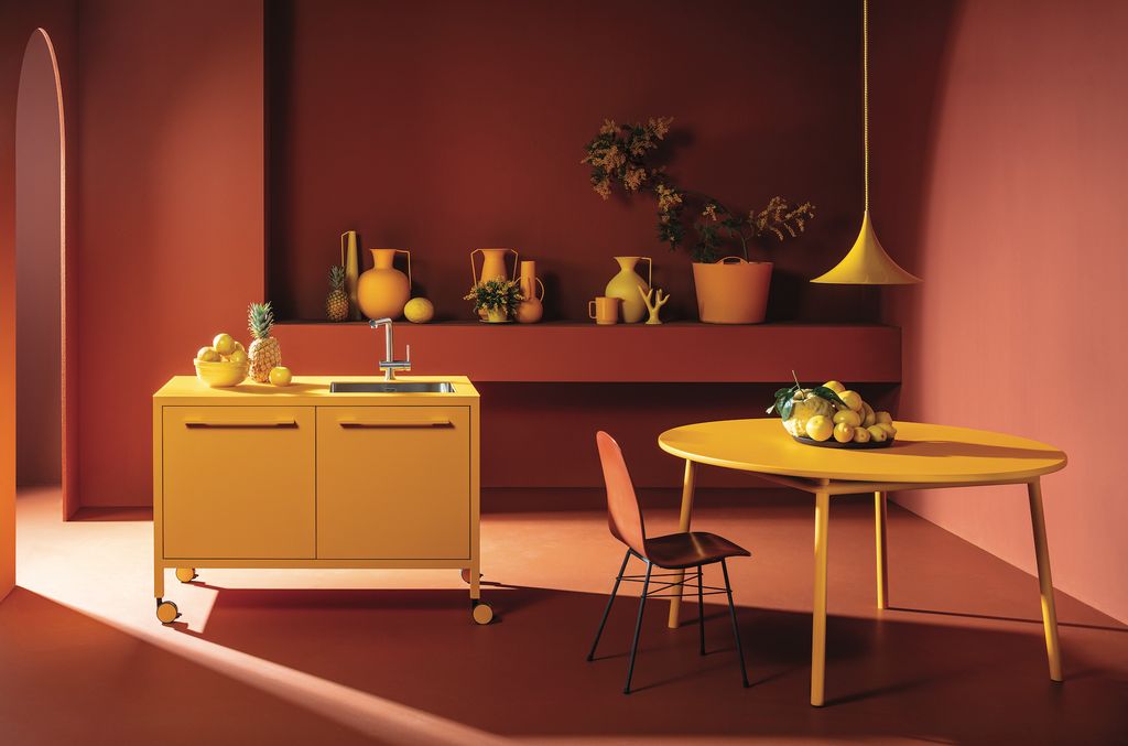 Cocina en un amarillo limón