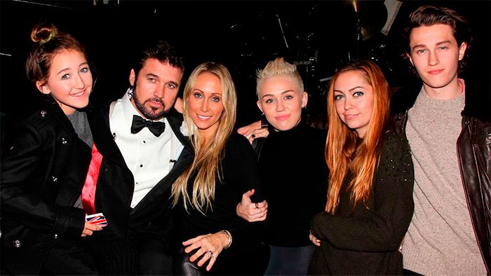 Miley Cyrus y su familia