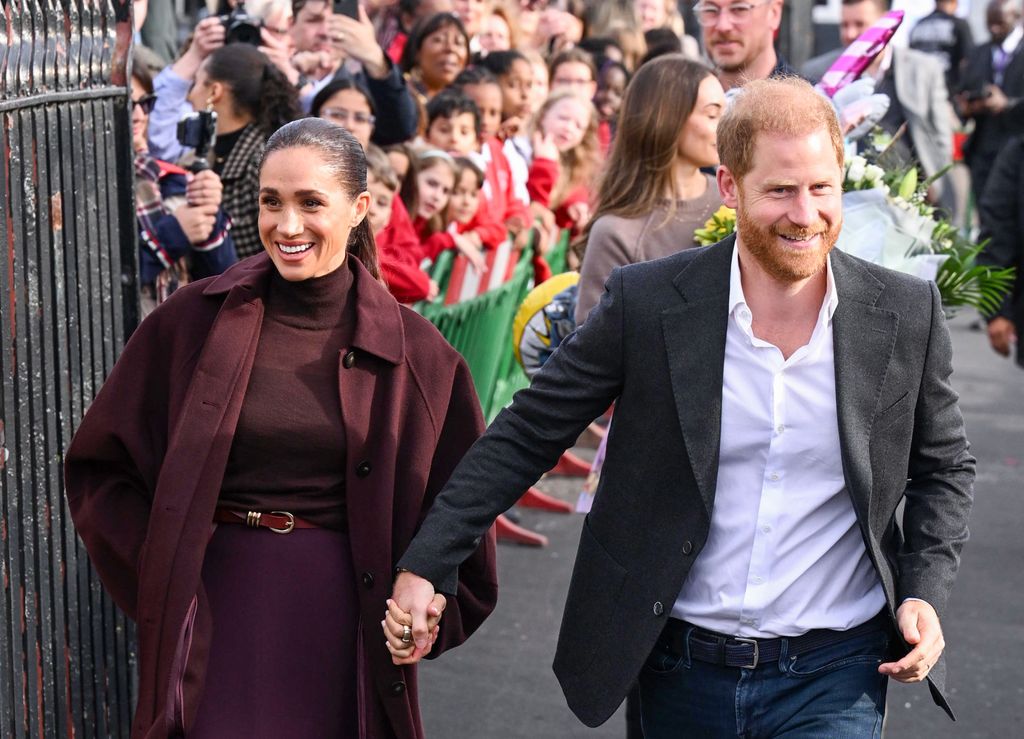 El príncipe Harry y Meghan Markle, en la ciudad británica de Nottingham, durante su primer acto público en el país desde su regreso de Estados Unidos, el 15 de octubre de 2026