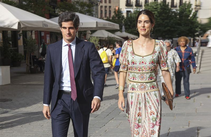 Sofía Palazuelo deslumbra en el Teatro Real con un look de espejos y lentejuelas