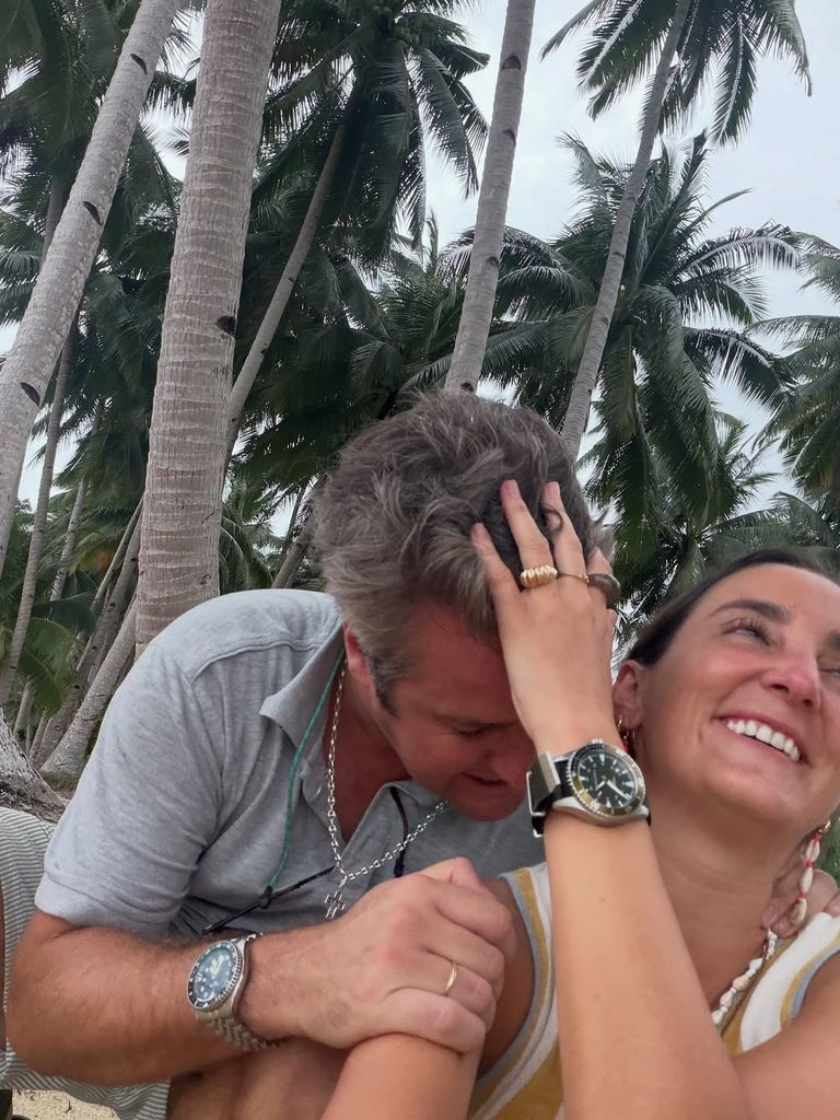 La pareja en Filipinas, un viaje del que volvieron siendo tres según contó la piloto