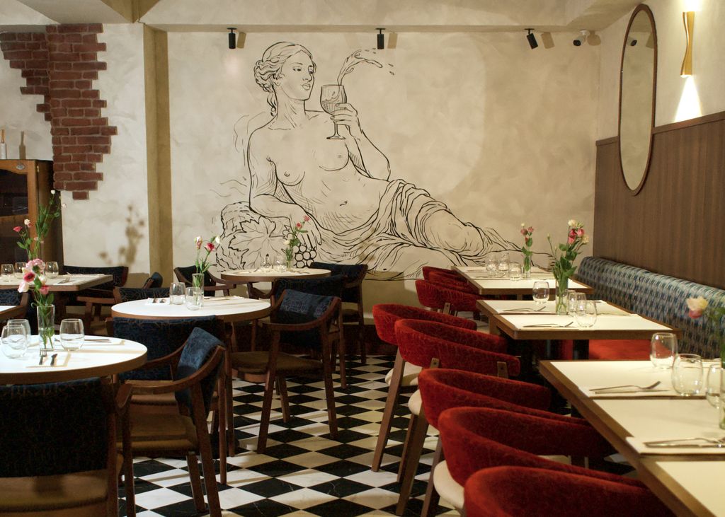 Interior del restaurante Trebbiano