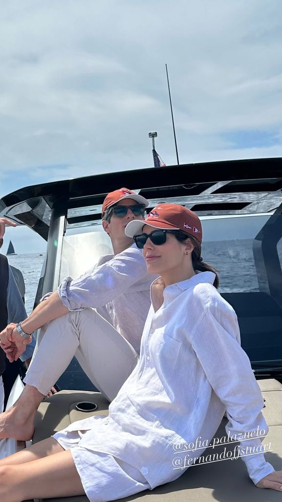 Fernando Fitz-James Stuart y Sofía Palazuelo navegando en Saint-Tropez