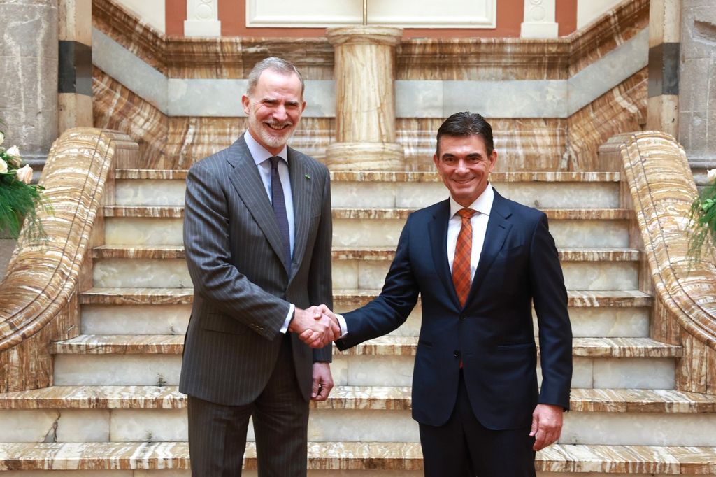 El rey Felipe con Rodrigo Paz, presidente de Bolivia