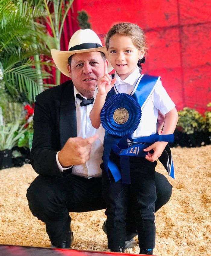 Alïa gana primer puesto en concurso de equitación