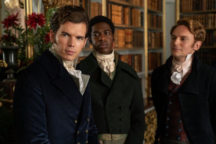 Para recuperar su amistad, Colin se presta para ayudar a Penelope a encontrar marido en la tercera temporada de 'Los BRidgerton'