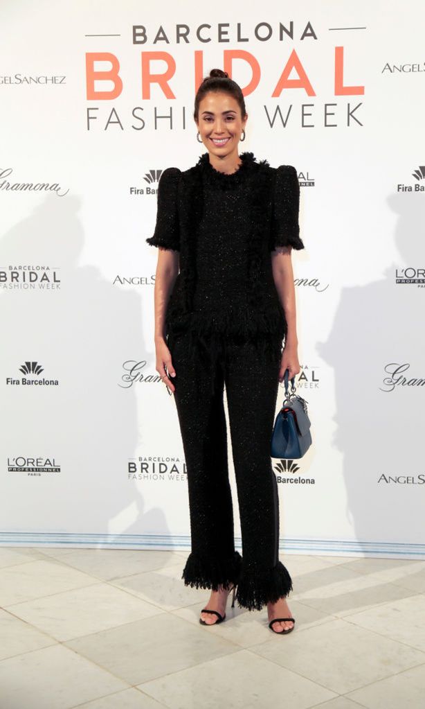 alessandra de osma con conjunto negro de pantal n