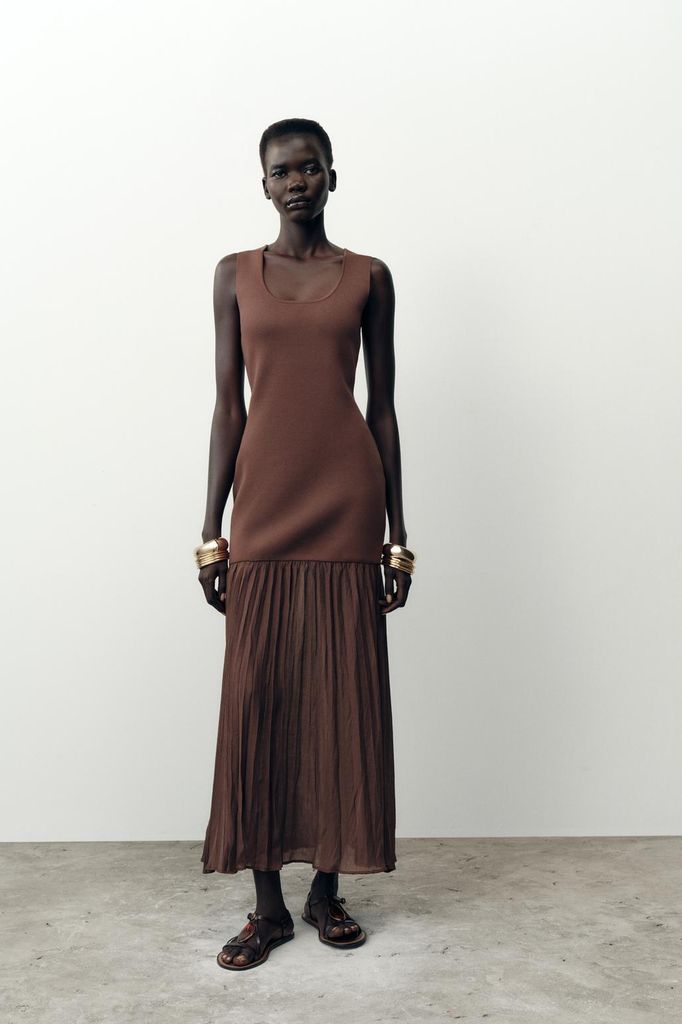 Vestido punto Zara 2025