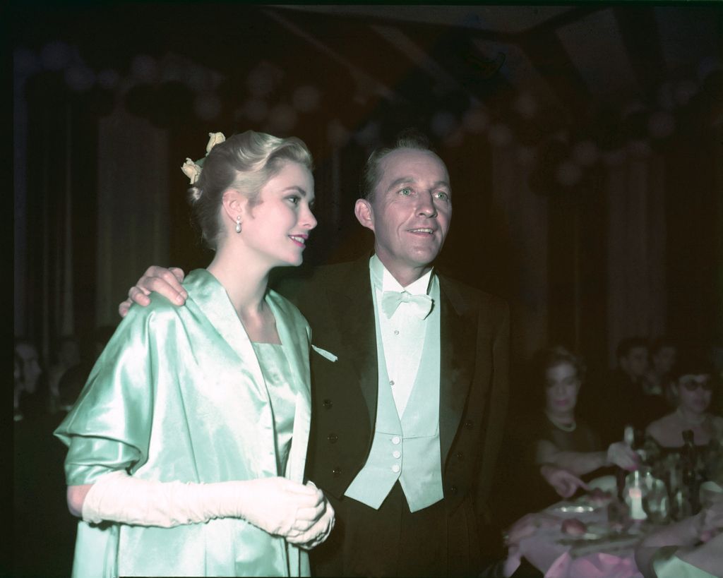 Un vestido de seda con tirantes y flores amarillas en el pelo: el vestido con el que Grace Kelly ganó su Oscar meses antes de abandonar Hollywood
