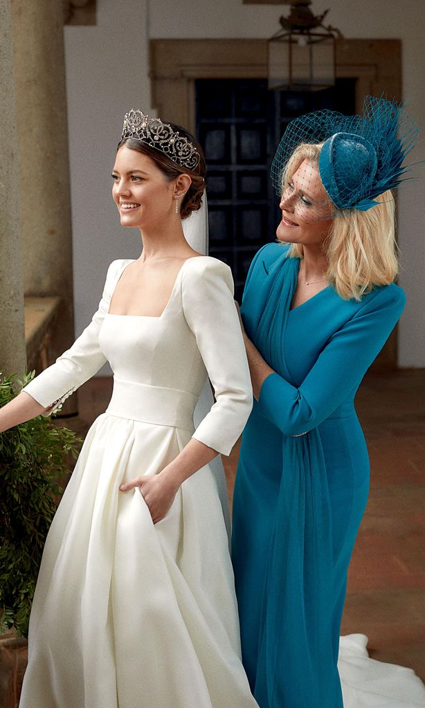 Isabelle Junot boda HOLA PLUS