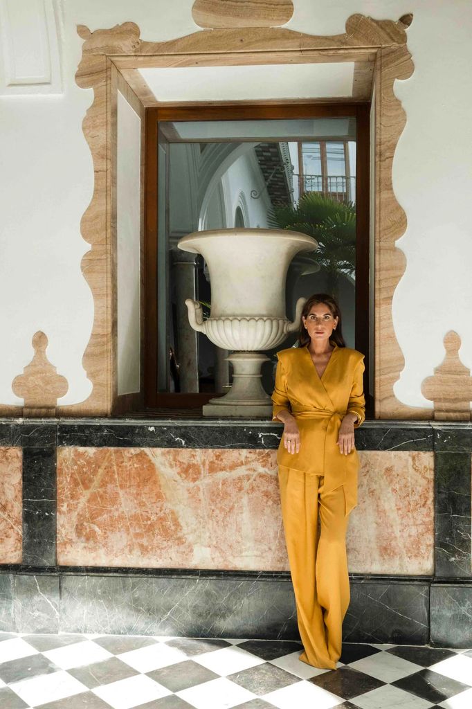 Lourdes Montes vestida de Bimani con su colección para la Feria de Abril.