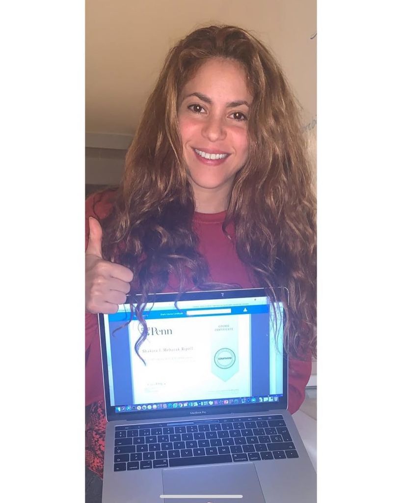 Shakira estudió Filosofía durante la pandemia.