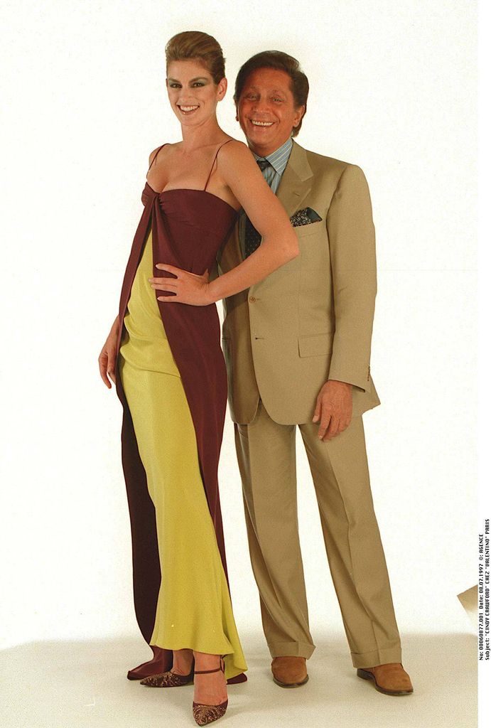 CINDY CRAWFORD y VALENTINO 