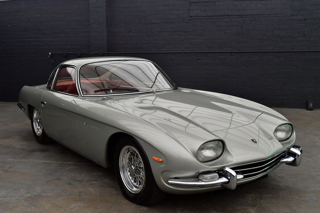 El Lamborghini 350 GT Superleggera, primer modelo de producción de la marca
