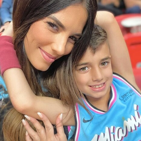 Gaby Espino y su hijo mayor Nick