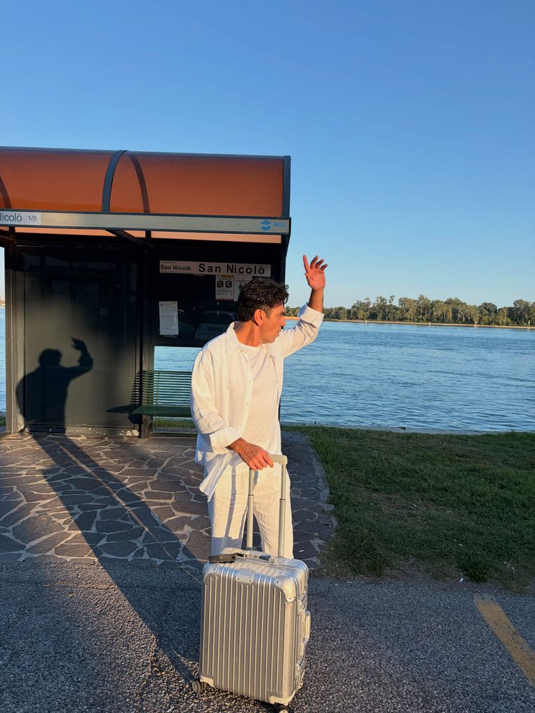 Jorge Salinas se despide de Venecia.