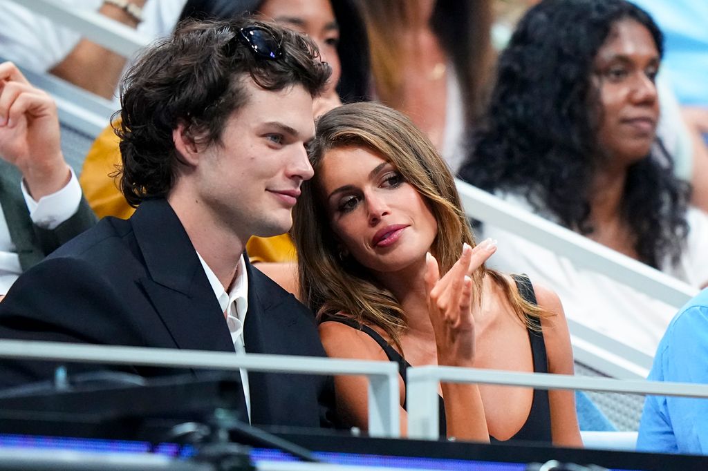 La buena sintonía de Kaia Gerber y Homer Gere durante el partido