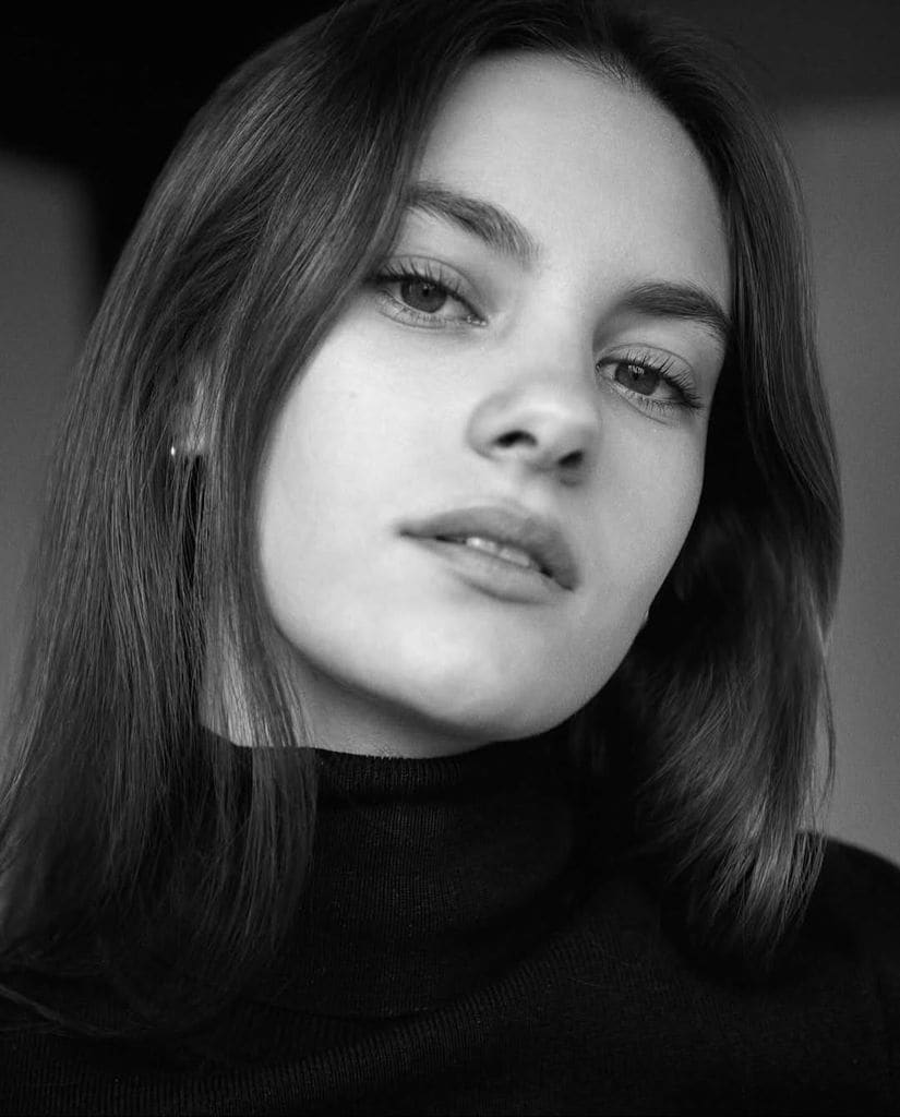 Carlota, la hija mayor de Melendi, cumple 20 años