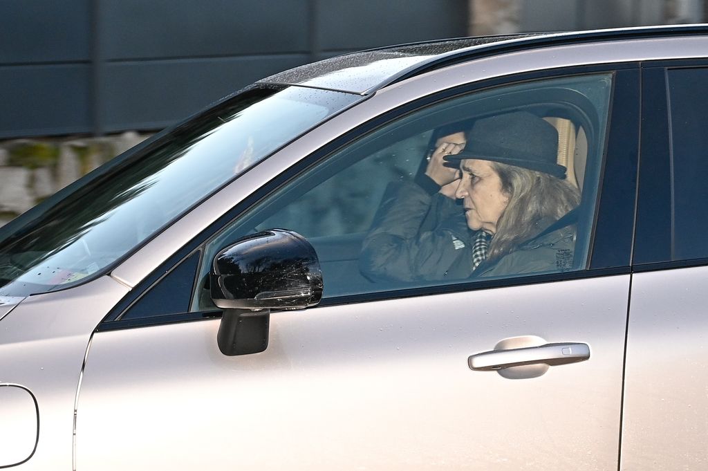 La infanta Elena y Victoria de Marichalar saliendo de Zarzuela