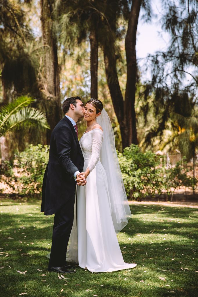 Vestido de novia Marcela Mansergas boda primaveral