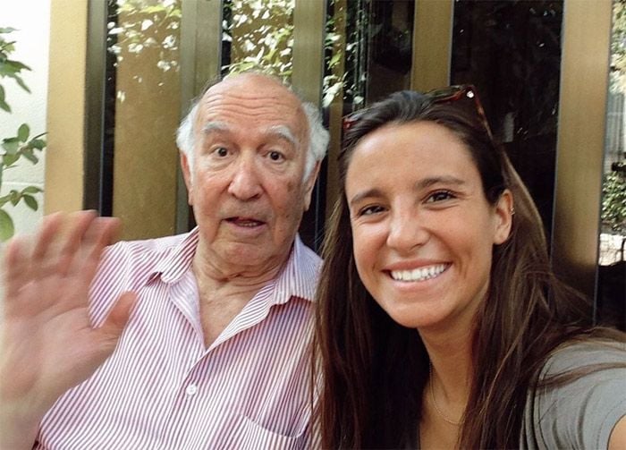 Marta Pombo y su abuelo