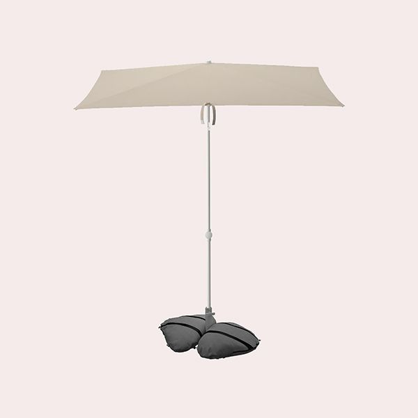 TVETÖ / IGGÖN Sombrilla con Soporte de IKEA