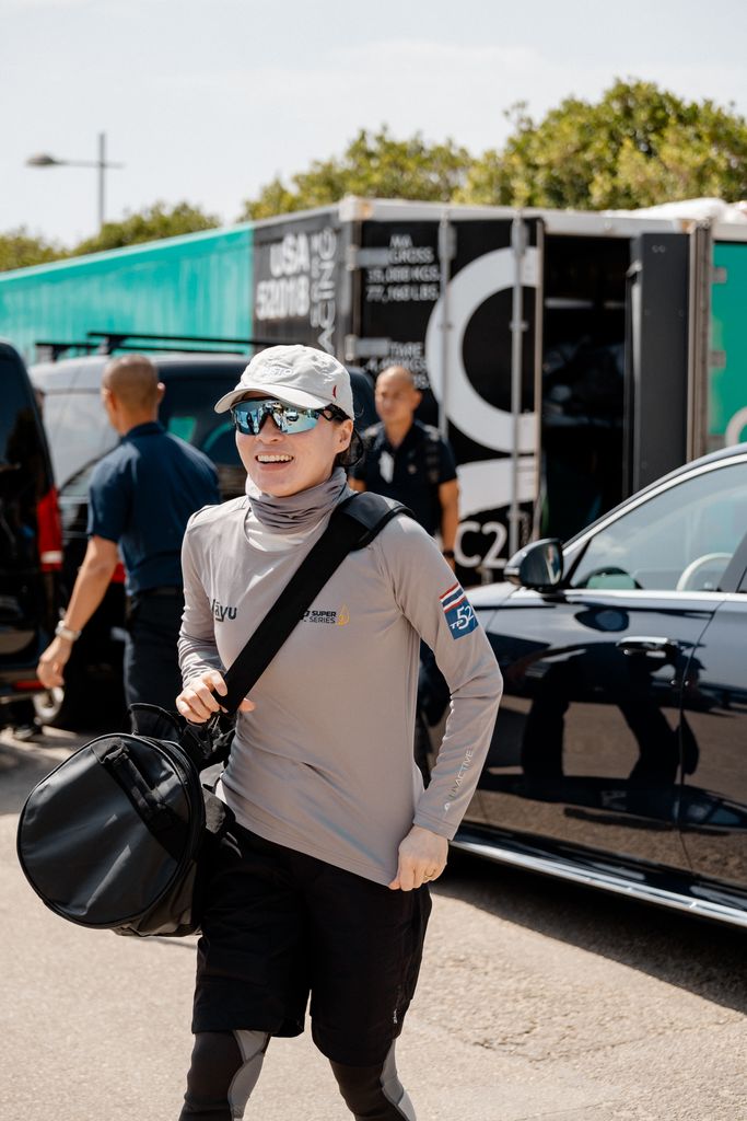 Suthida de Tailandia participando en la Puerto Portals 52 SUPER SERIES Sailing Week