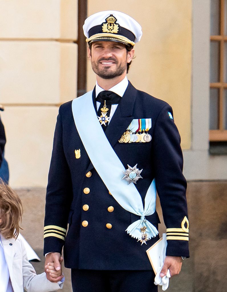 El príncipe Carlos Felipe de Suecia en el bautizo de su hijo Julian en Estocolmo, 2021.