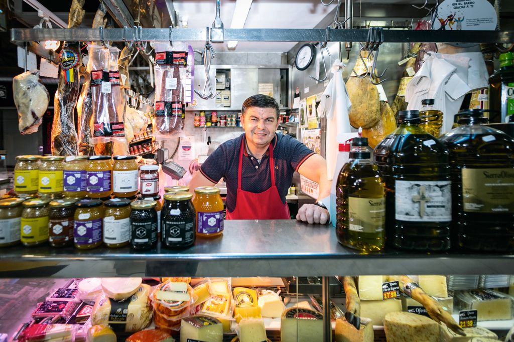 Charcutería Cristóbal, siempre con una sonrisa