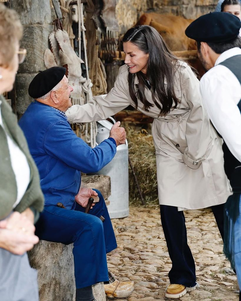Doña Letizia en Valdesoto, reconocido como Pueblo Ejemplar 2025