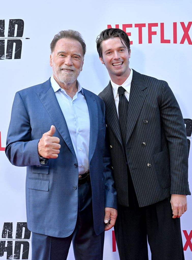 Arnold Schwarzenegger y su hijo, Patrick Schwarzenegger posaron juntos en la alfombra roja