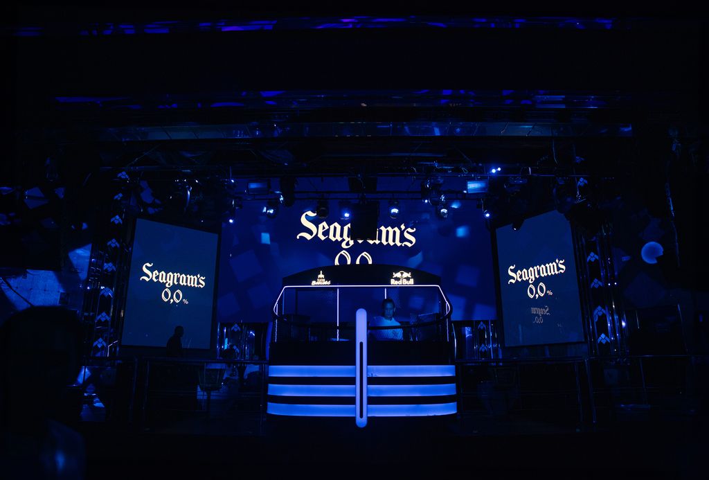 Fiesta de Seagram’s 0,0% en La Sala del Movistar Arena tras Premier Padel Madrid.