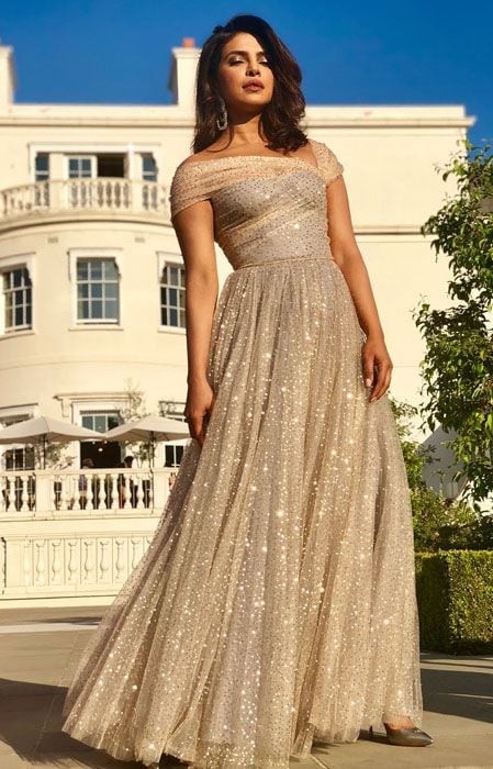priyanka-chopra-look-invitada