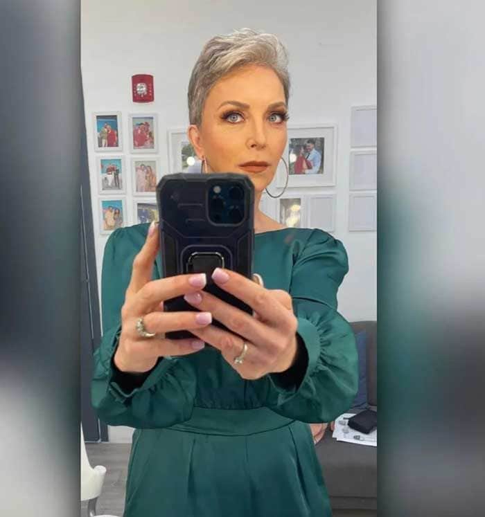 Laura Flores